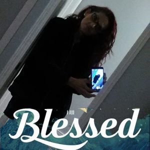 Meet your Posher, Carrie